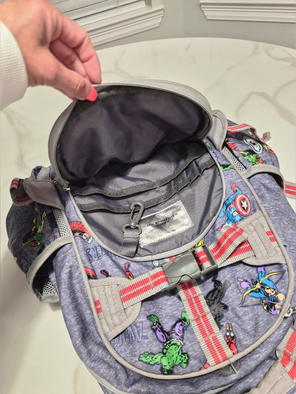 Pottery Barn Kids Avengers Large Mackenzie Backpack - Picture 11 of 16